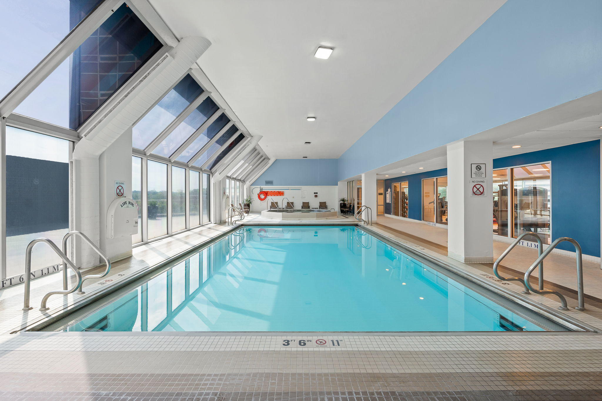 vitra-apartments-indoor-pool-slanted-windows-001 Gym in apartments